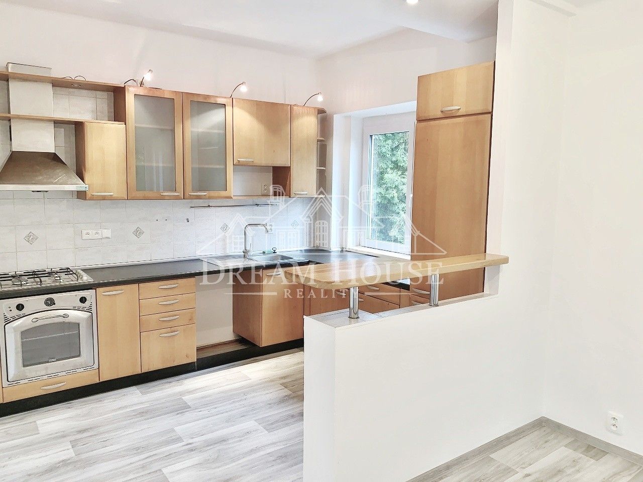3+kk, Vršní, Praha, 80 m² - 2