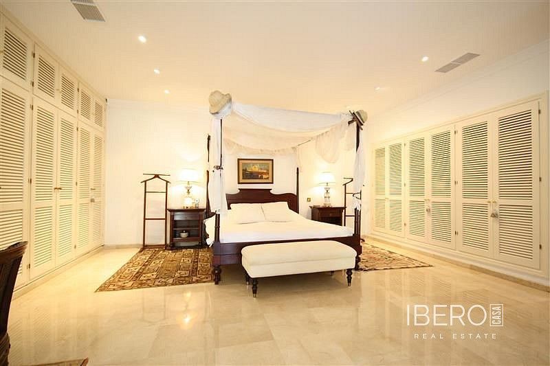 Rodinný dům · 450 m² · Los Monteros, ES - 4