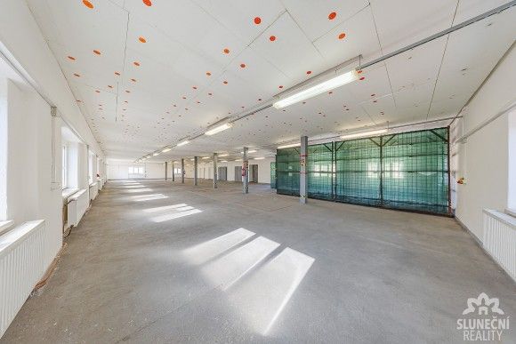 Pronájem sklad - Uherský Brod, 688 01