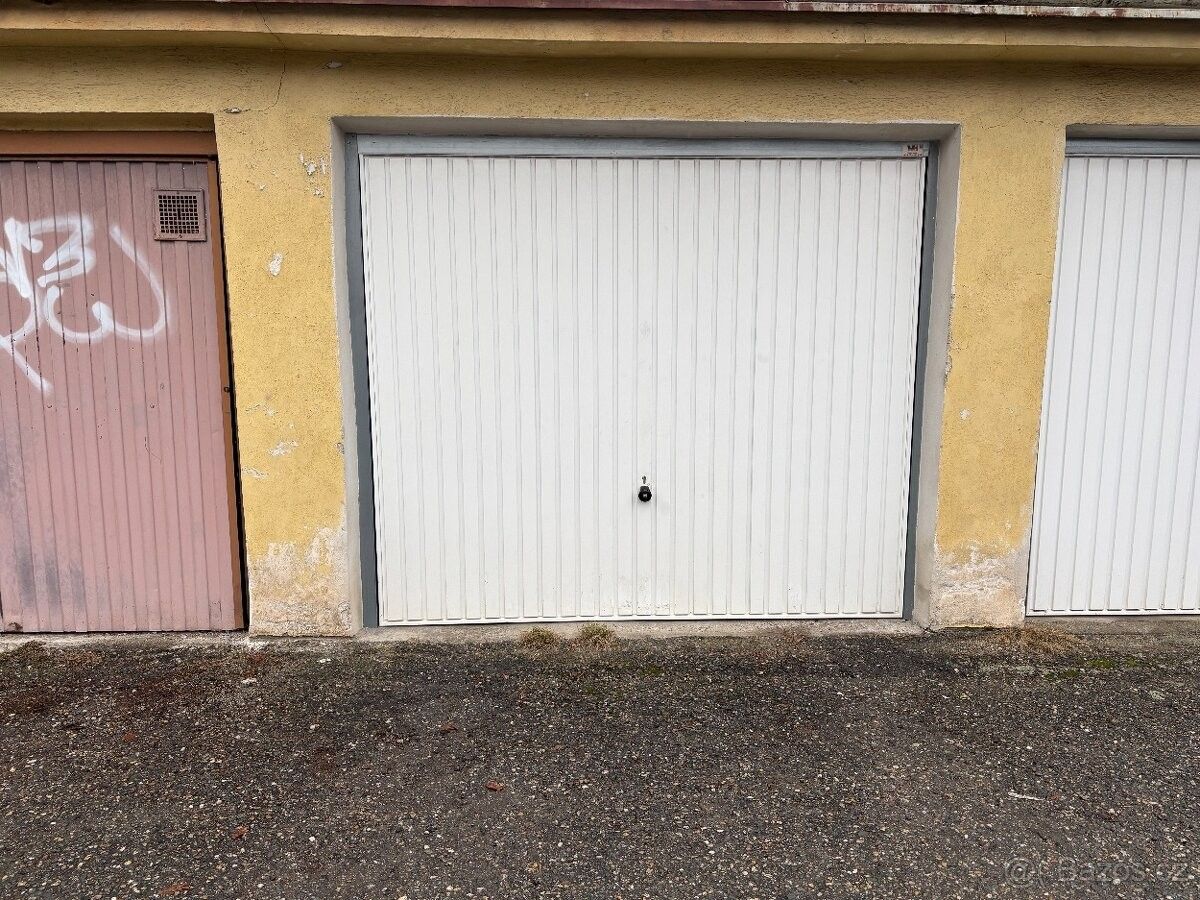 Garáže, Olomouc, 779 00