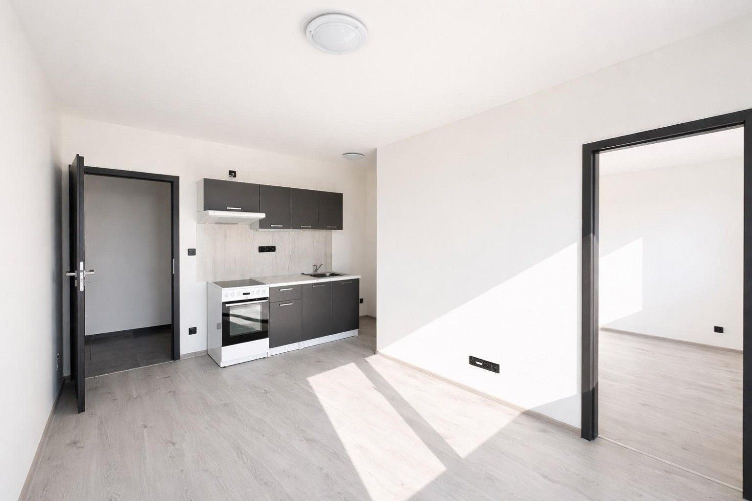 2+kk, Kladno - Kročehlavy, Středočeský kraj, 32 m² - 1