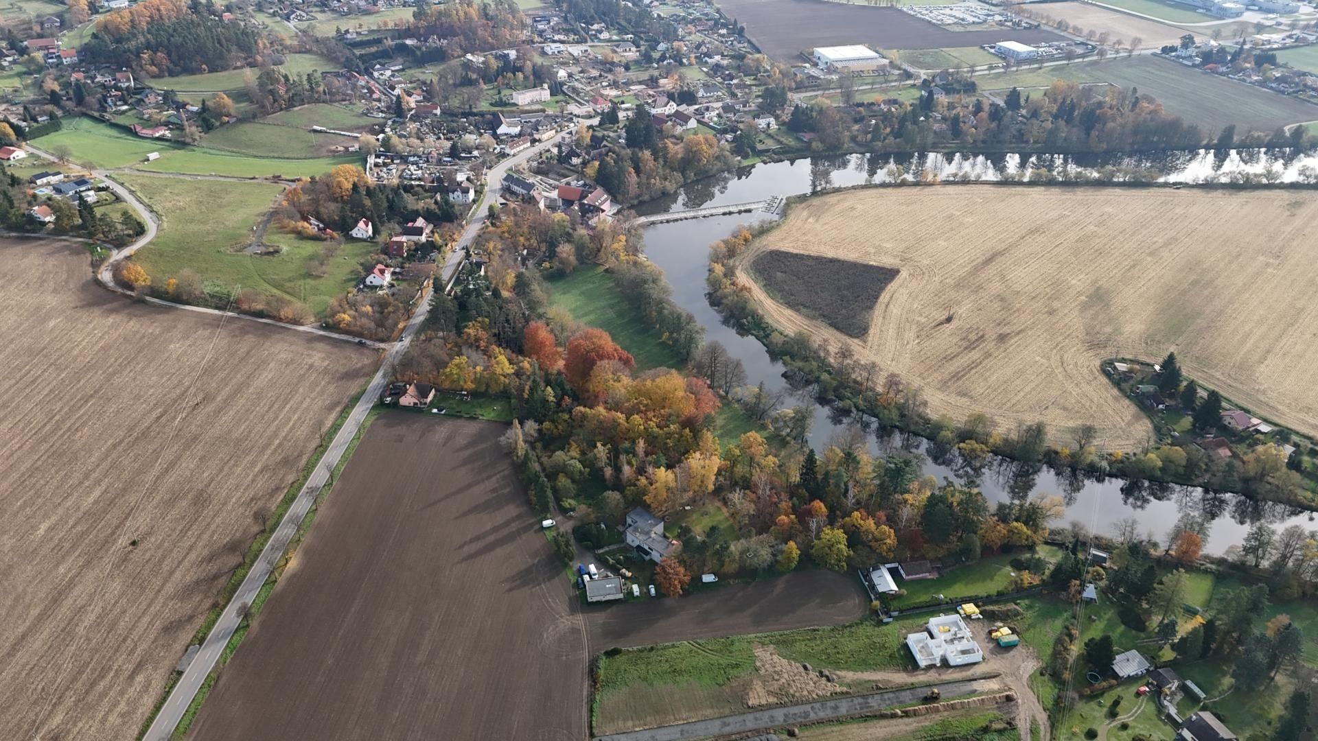 Prodej pozemek pro bydlení - Benešovská, Nespeky