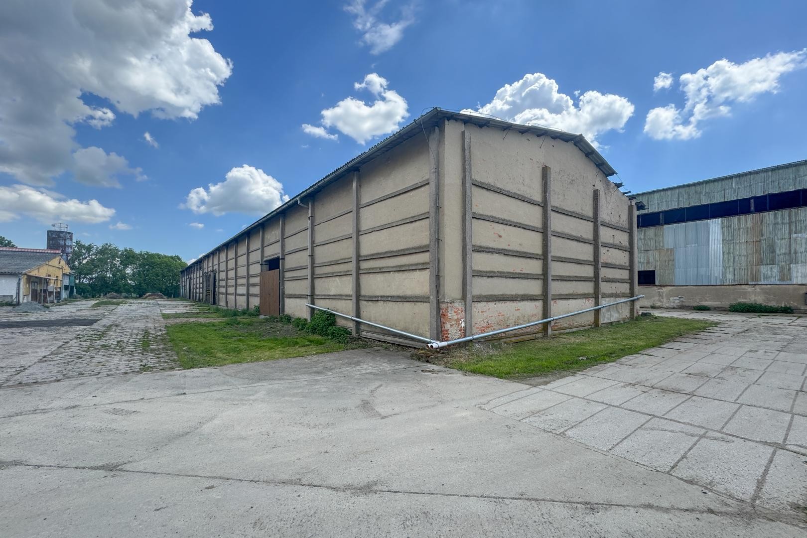 Výrobní prostory · 4 204 m² · Dolní Stakory - 3