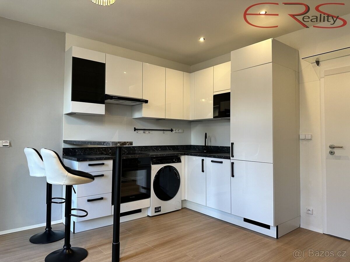 Pronájem byt - Jablonec nad Nisou, 466 01