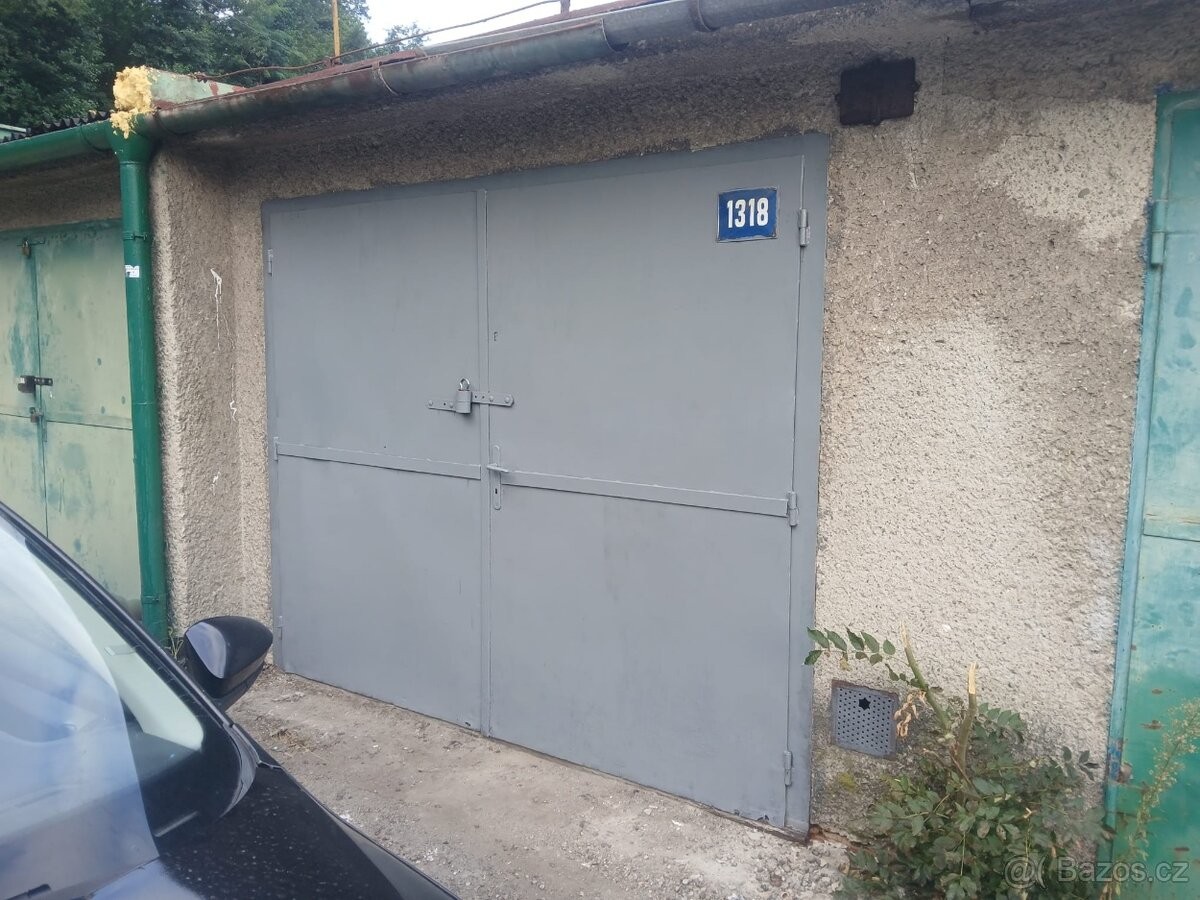 Garáž