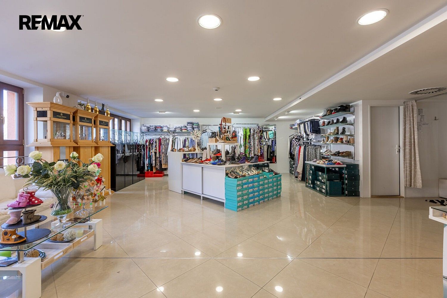 Obchodní prostory, Karlovy Vary, Karlovarský kraj, 115 m² - 2