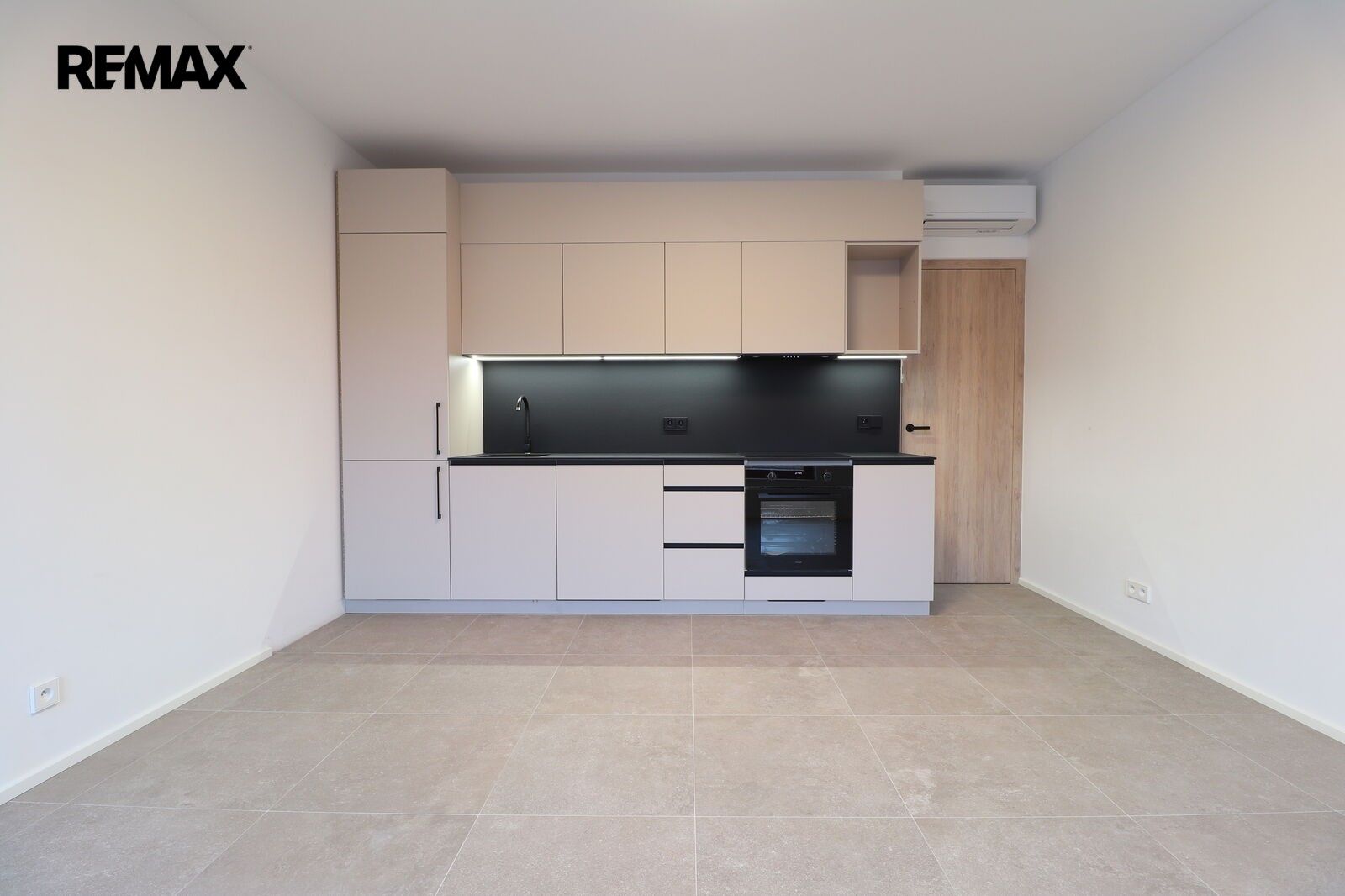 Byt 2+kk · 40 m² · Musílkova 172, Praha Košíře - 3