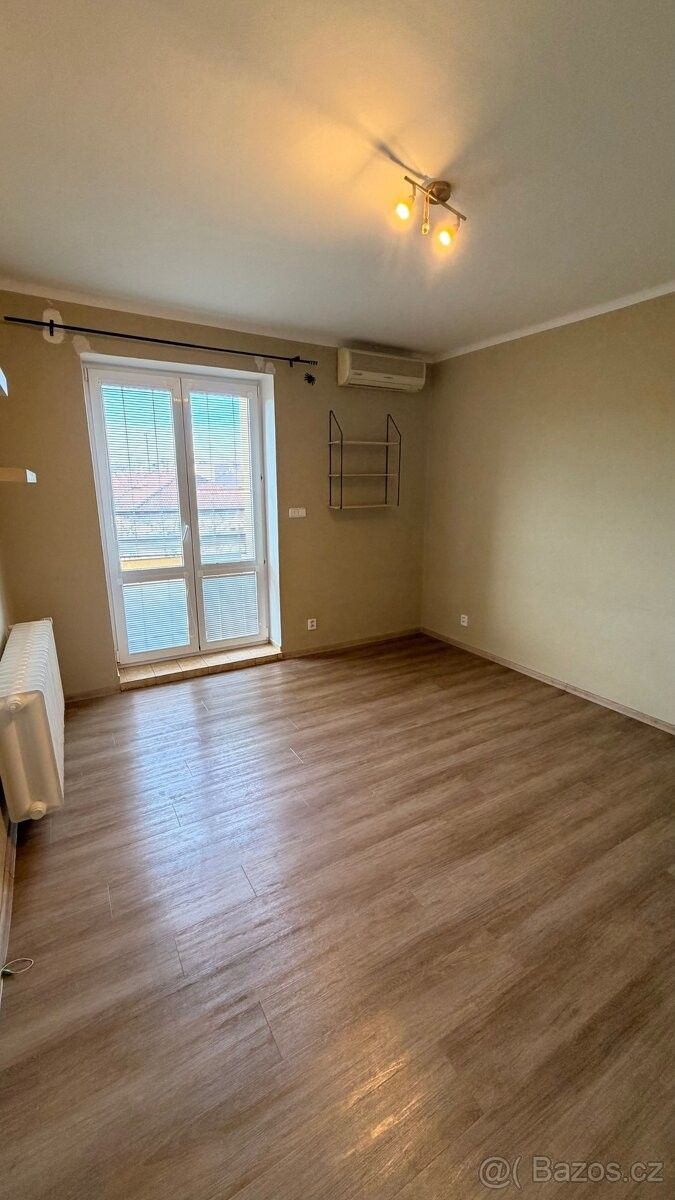 Prodej byt - Pardubice, 530 02