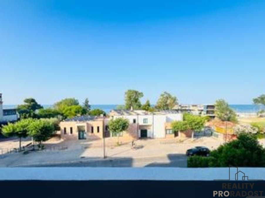 Byty, 987 66, Zahraničí