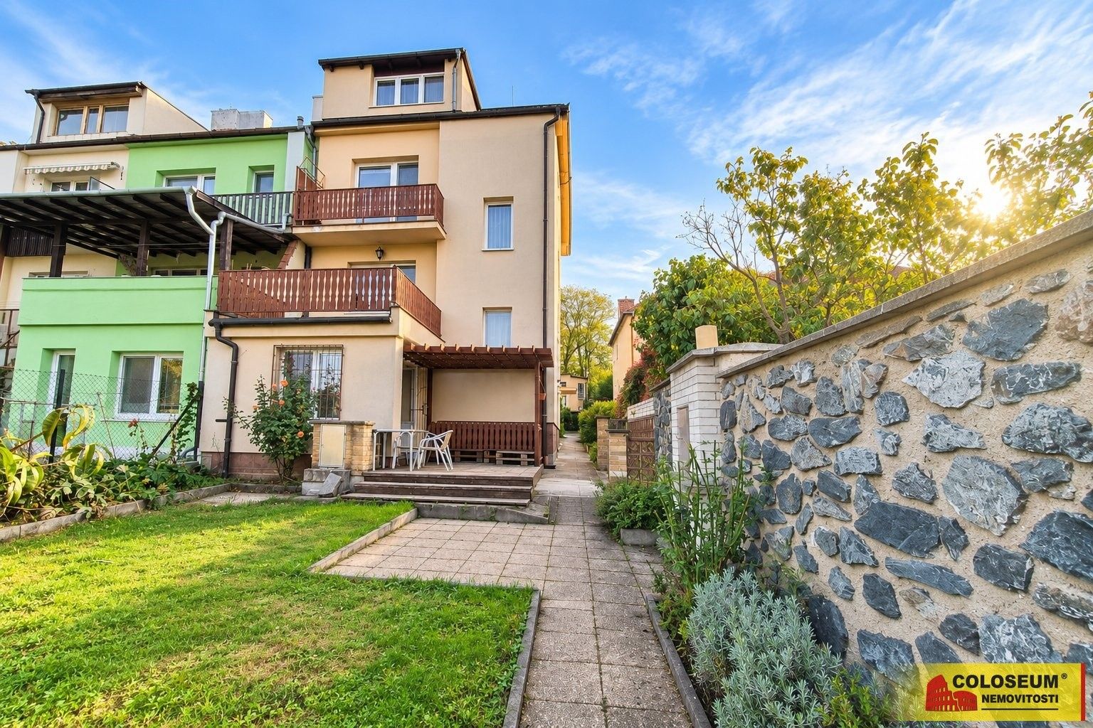 Rodinné domy, Brno Brněnské Ivanovice, 200 m² - 1