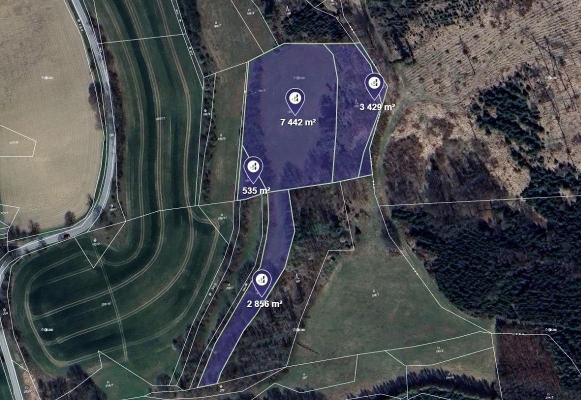 Louky, Petrov, 1 070 m²