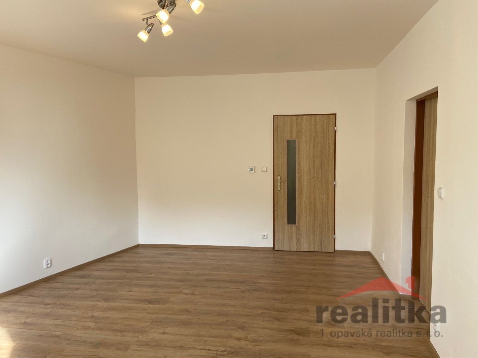 Byt 2+1 · 60 m² · Nákladní, Opava - 4