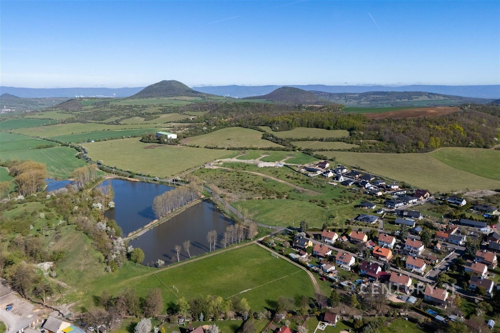 Pozemek pro bydlení, 1 002 m²