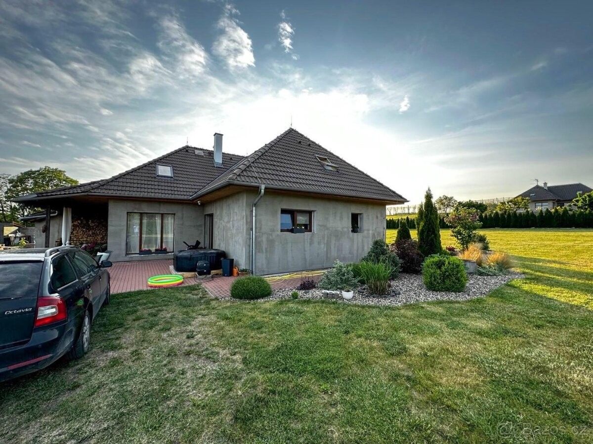 Prodej rodinný dům - Louny, 440 01