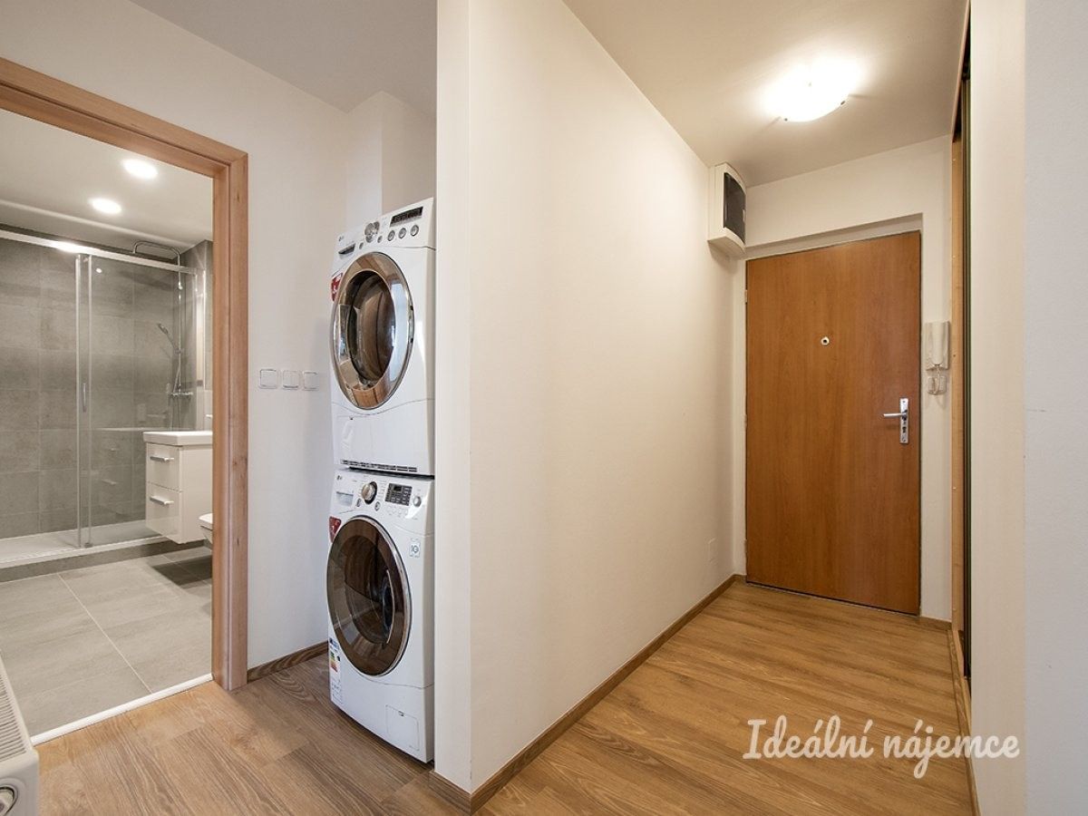 2+kk, U Zátiší, Praha, 72 m²