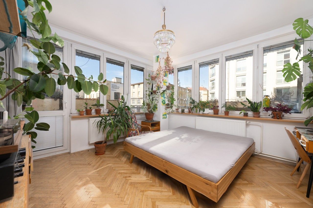 3+1, Kolínská, Praha, 80 m²