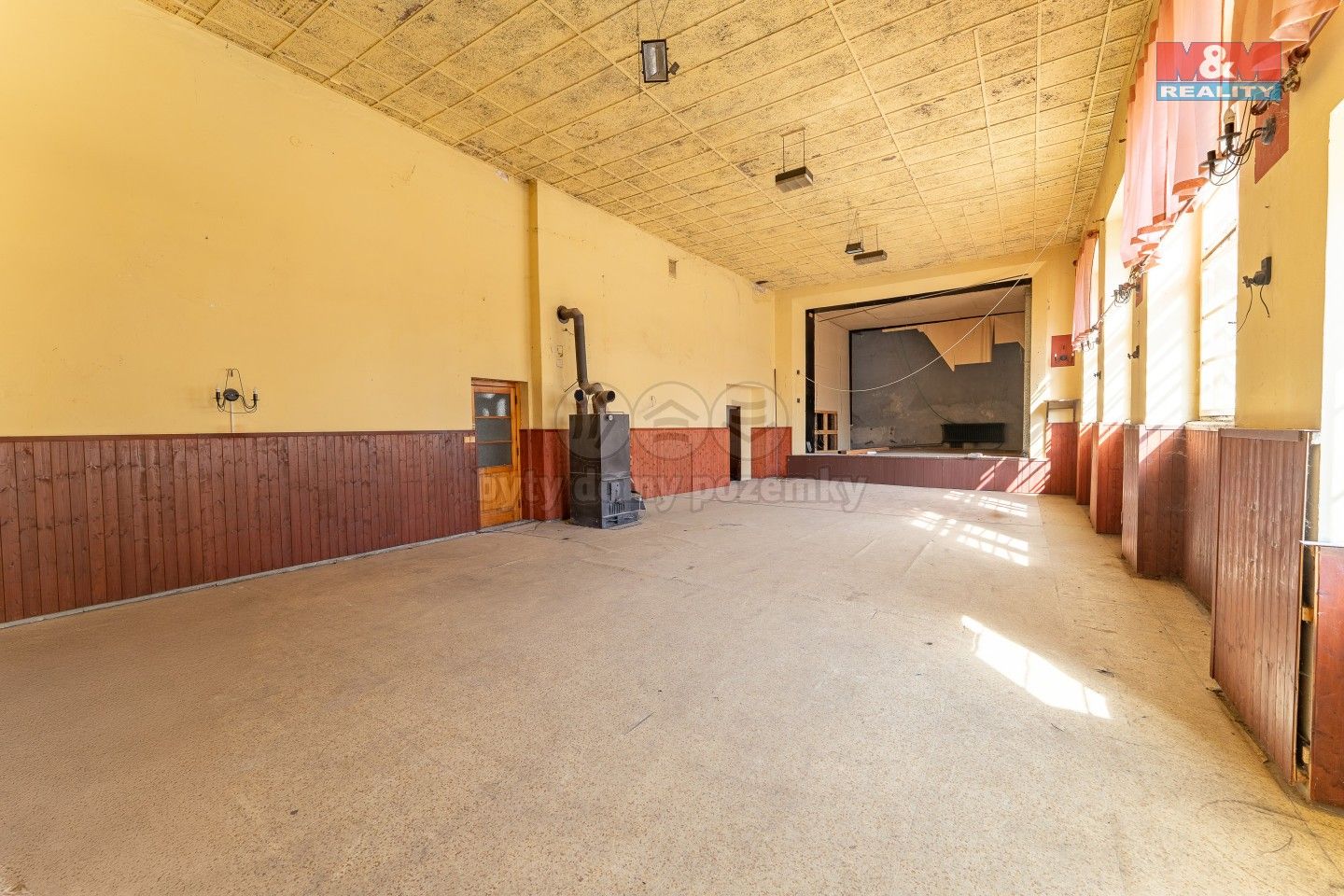 Prodej činžovní dům - nám. V. Levého, Liběchov, 1 120 m²