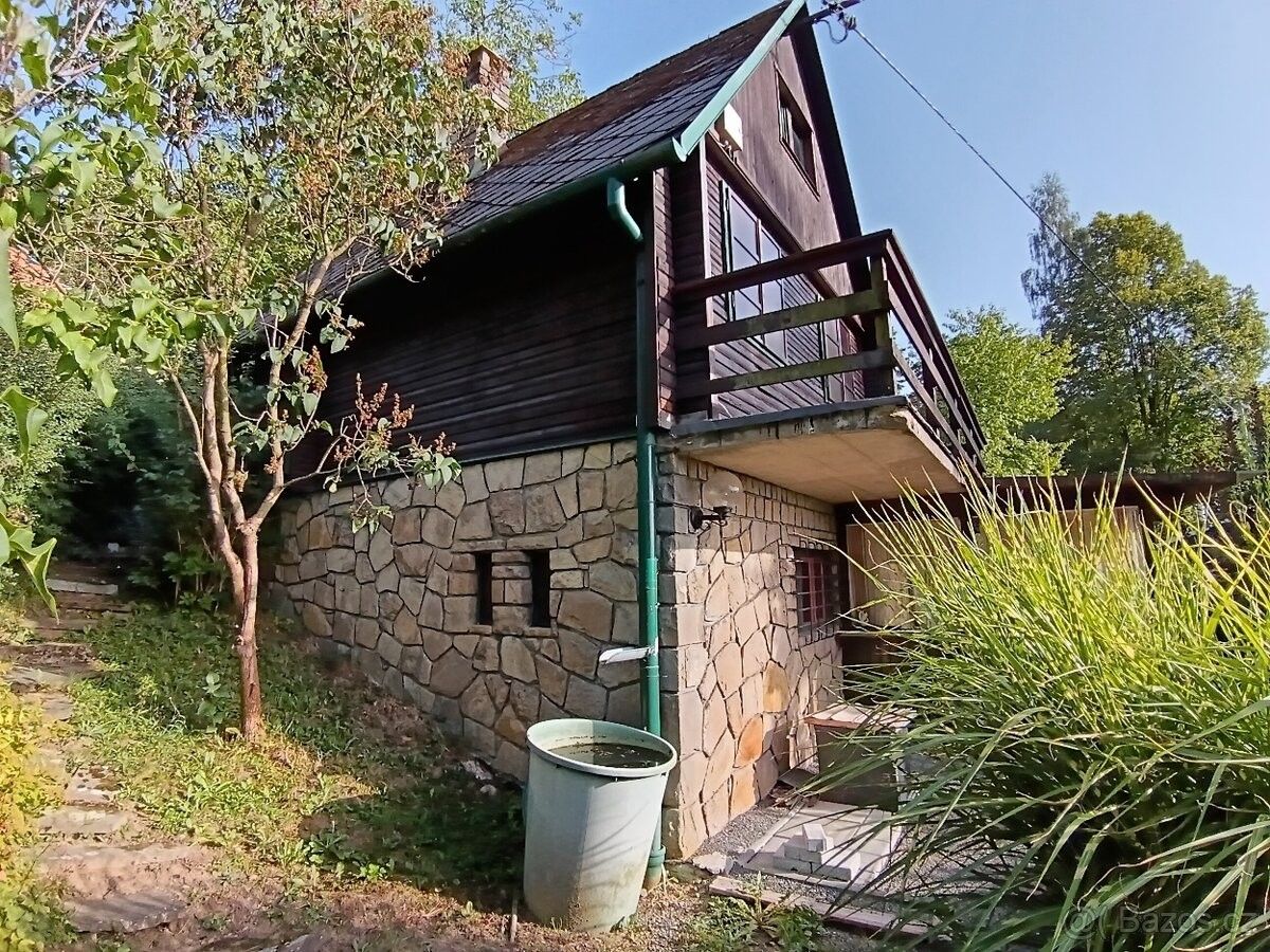 Chaty, Chvalčov, 768 72 - 1