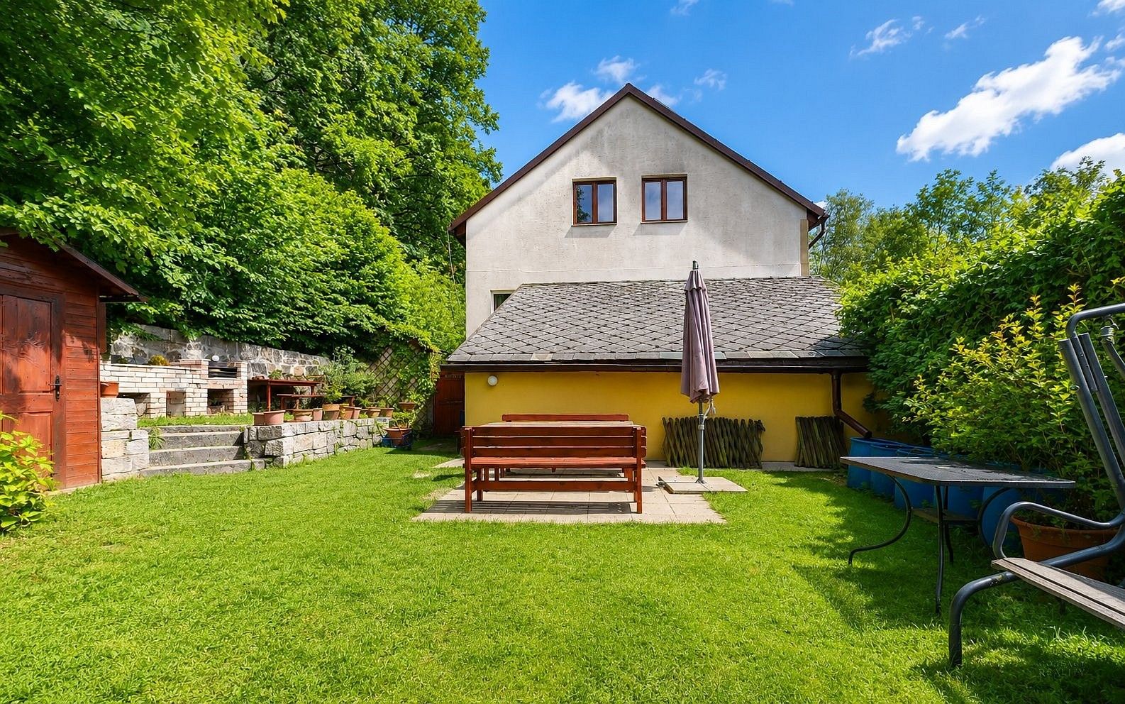 Rodinné domy, Žulová, okres Jeseník, 220 m² - 1