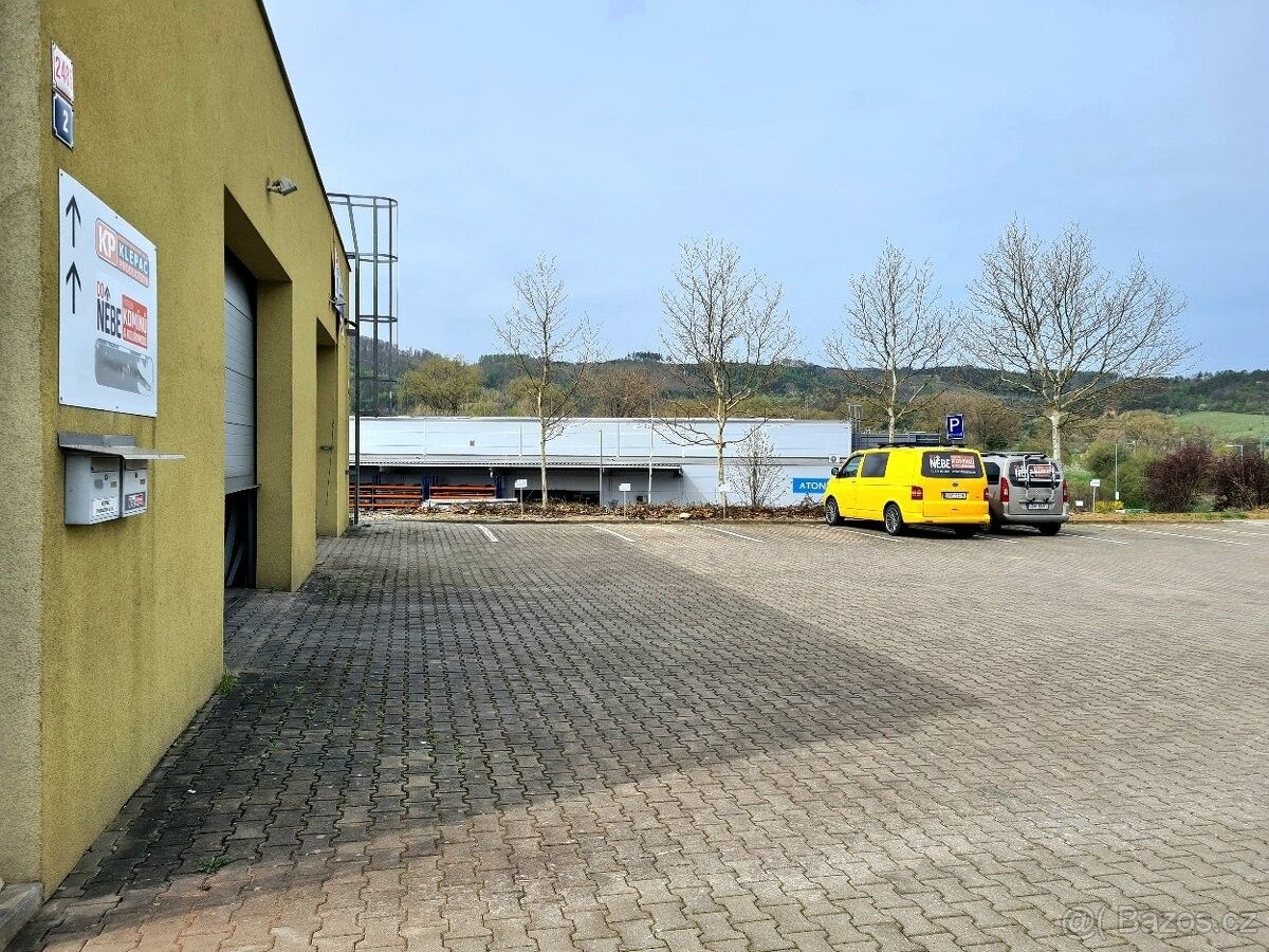 Sklady, Blansko, 678 01