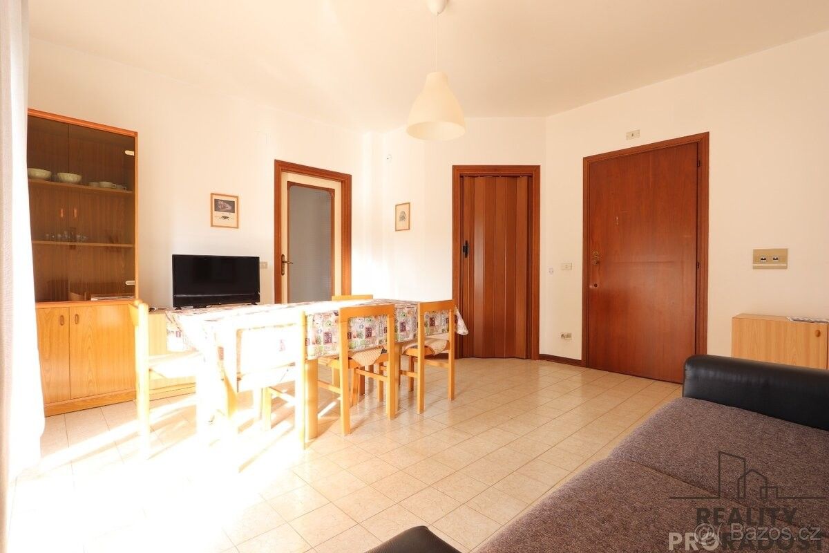 Prodej byt - 987 66, Zahraničí