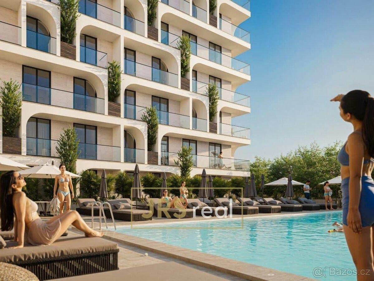 Byty, 987 66, Zahraničí