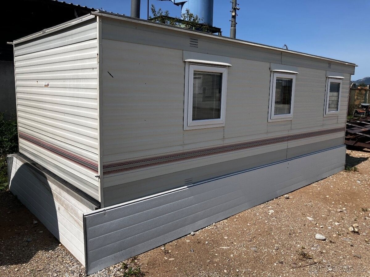 Rodinné domy, 987 65, Slovensko