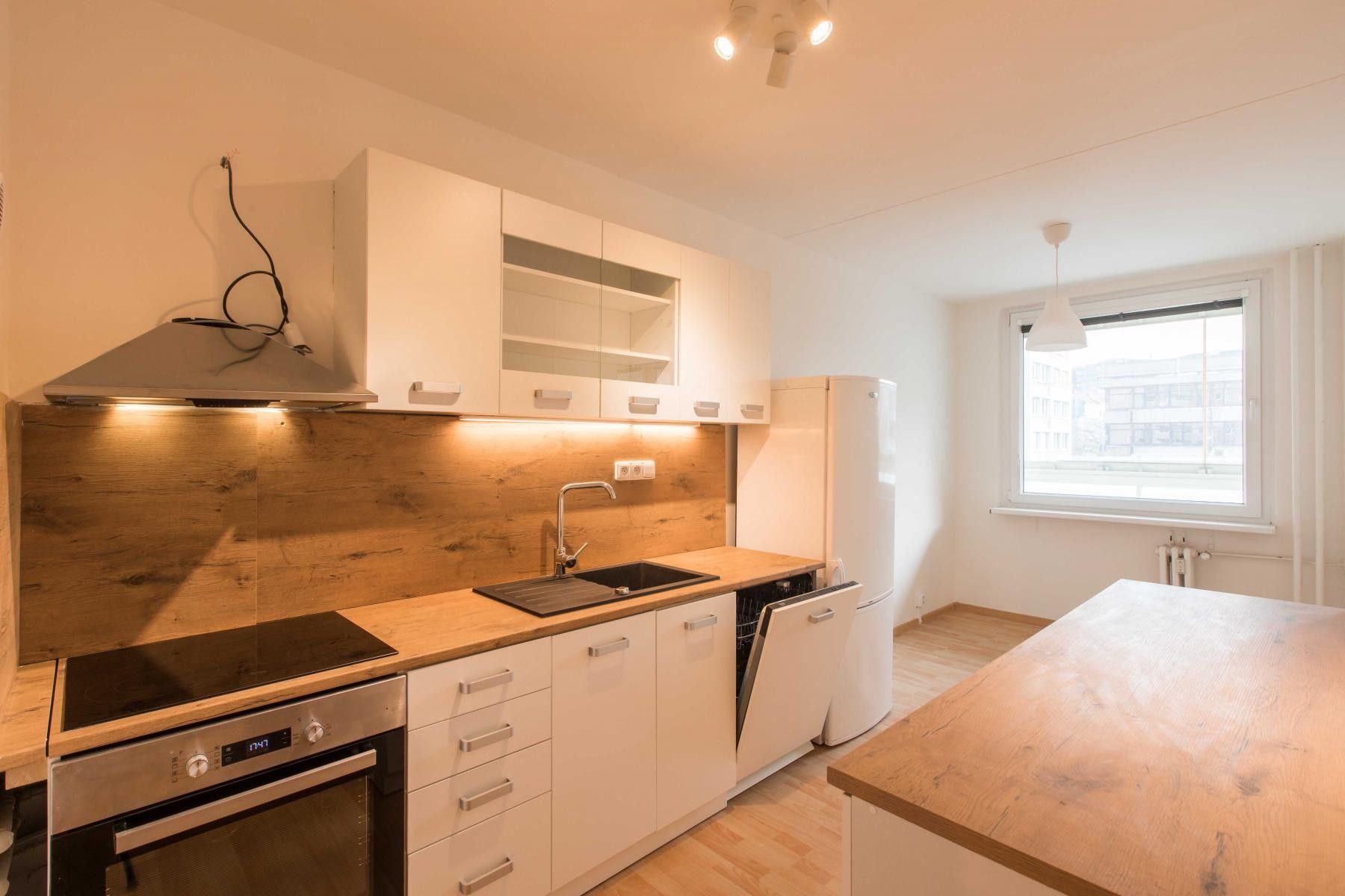 3+1, Podvinný mlýn, Praha, 78 m² - 1