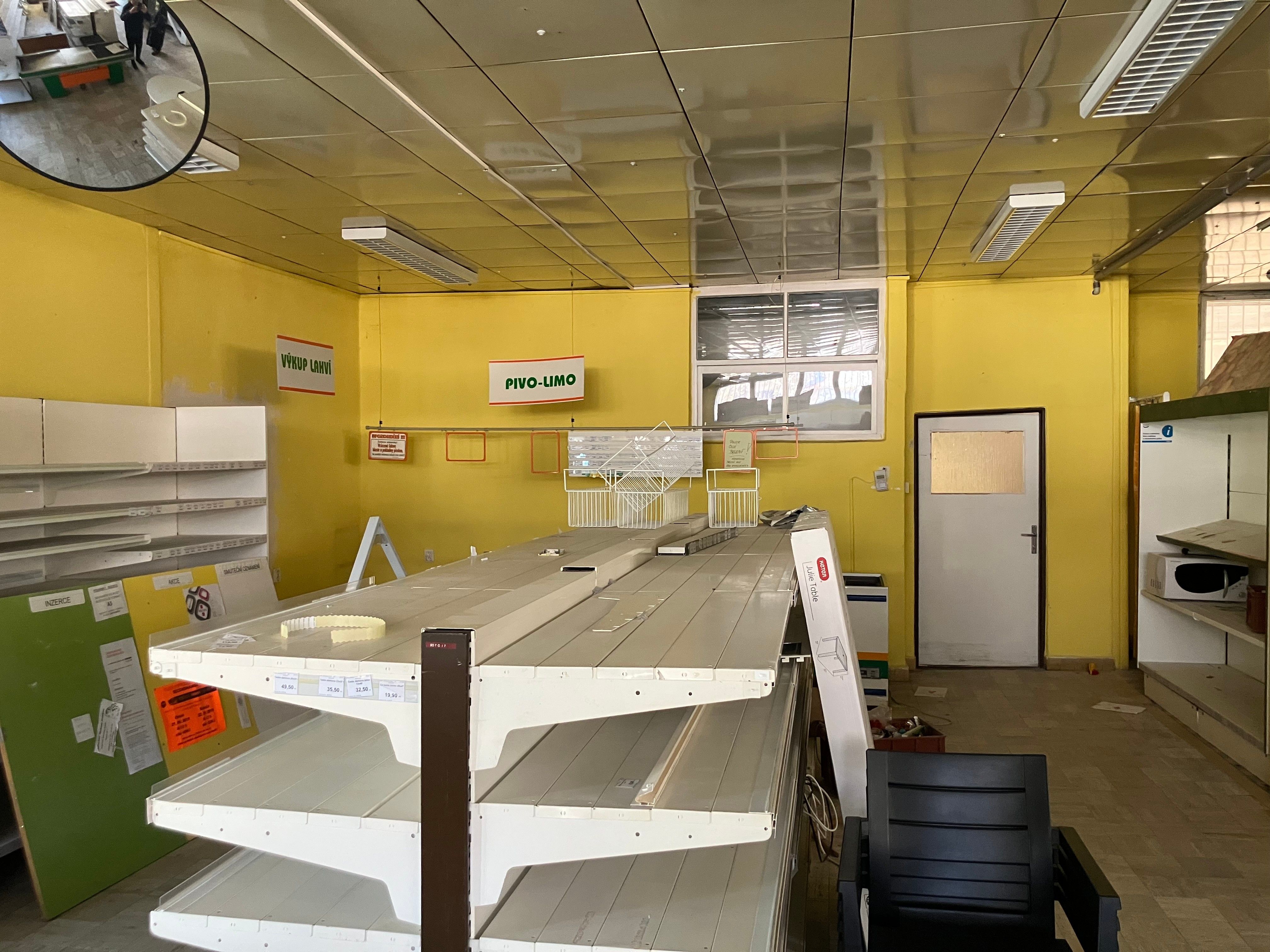 Sklady, Dalečín, 115 m²