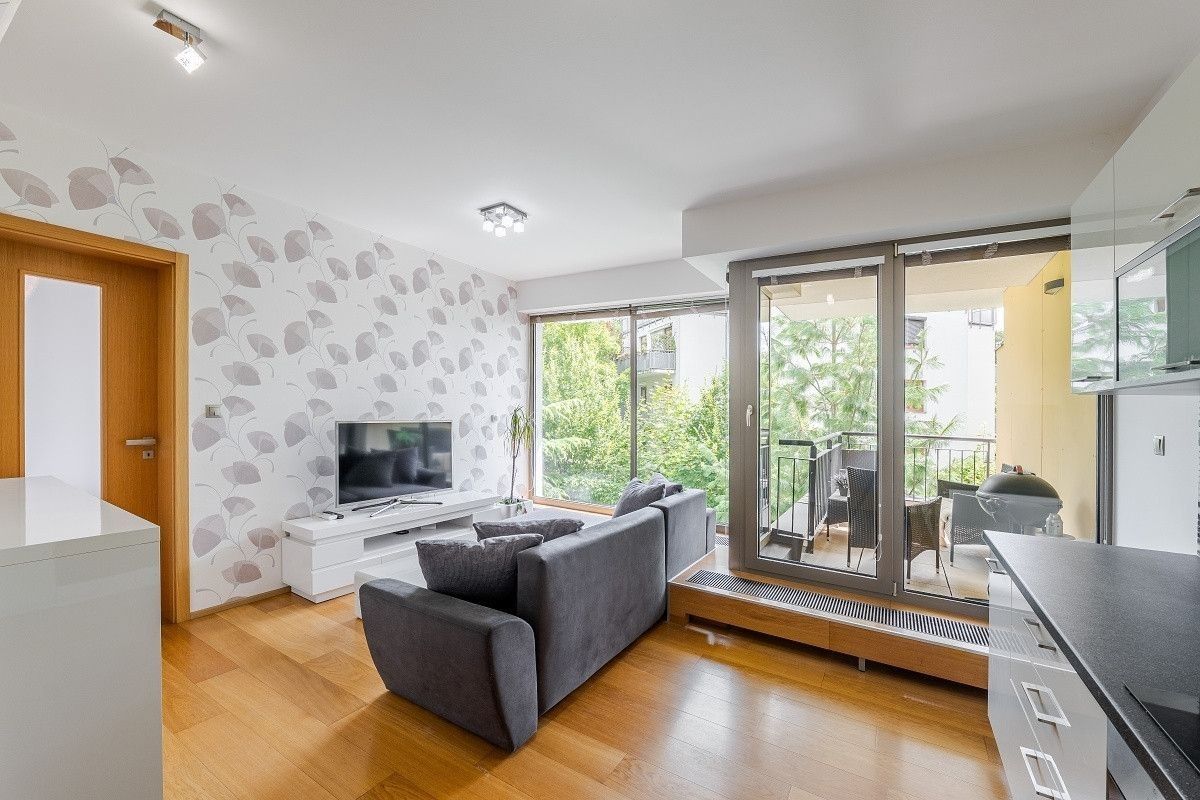 Byty, U Okrouhlíku c, Praha - Smíchov, 50 m² - 1