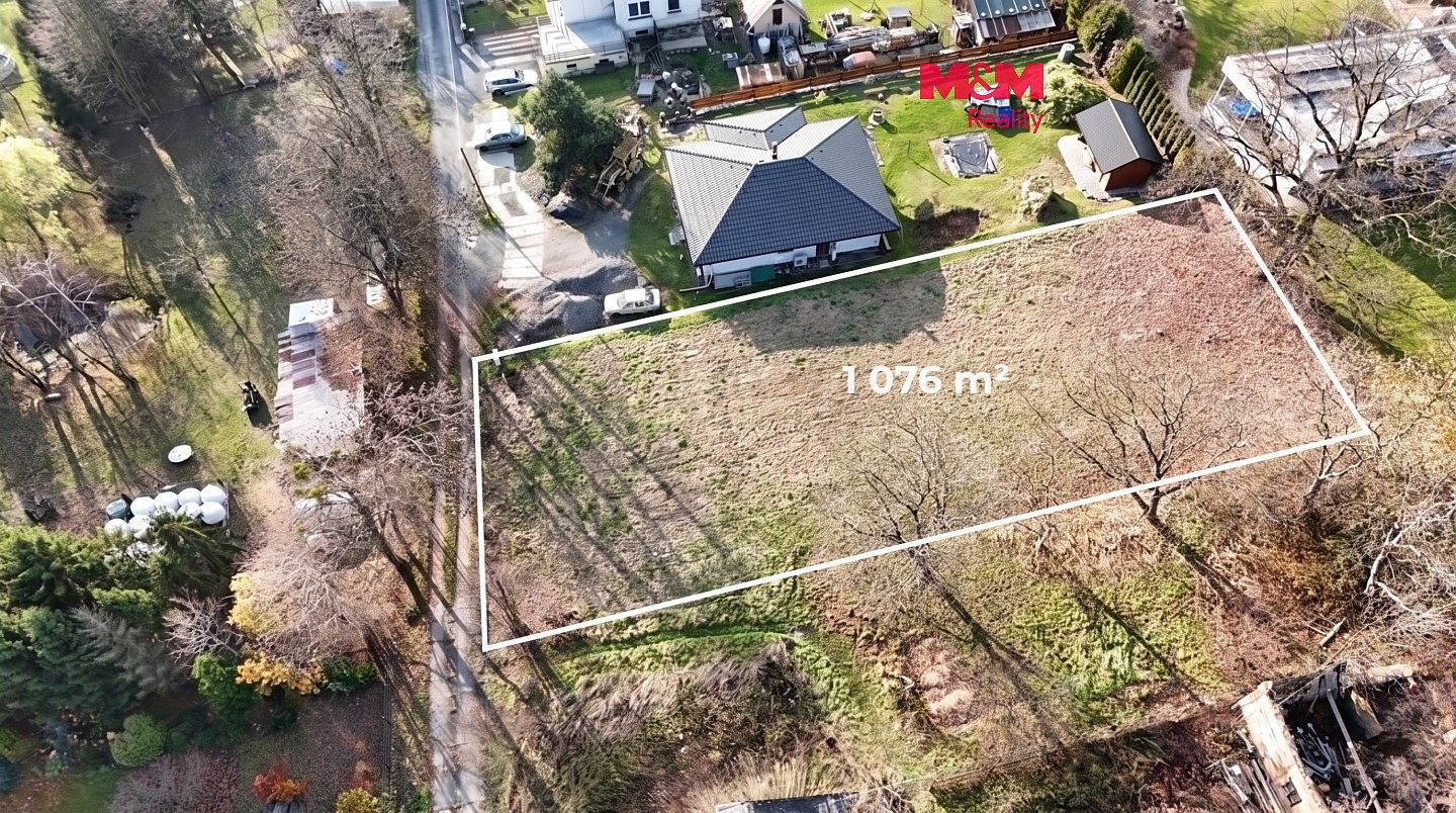 Pozemek pro bydlení, 1 076 m²