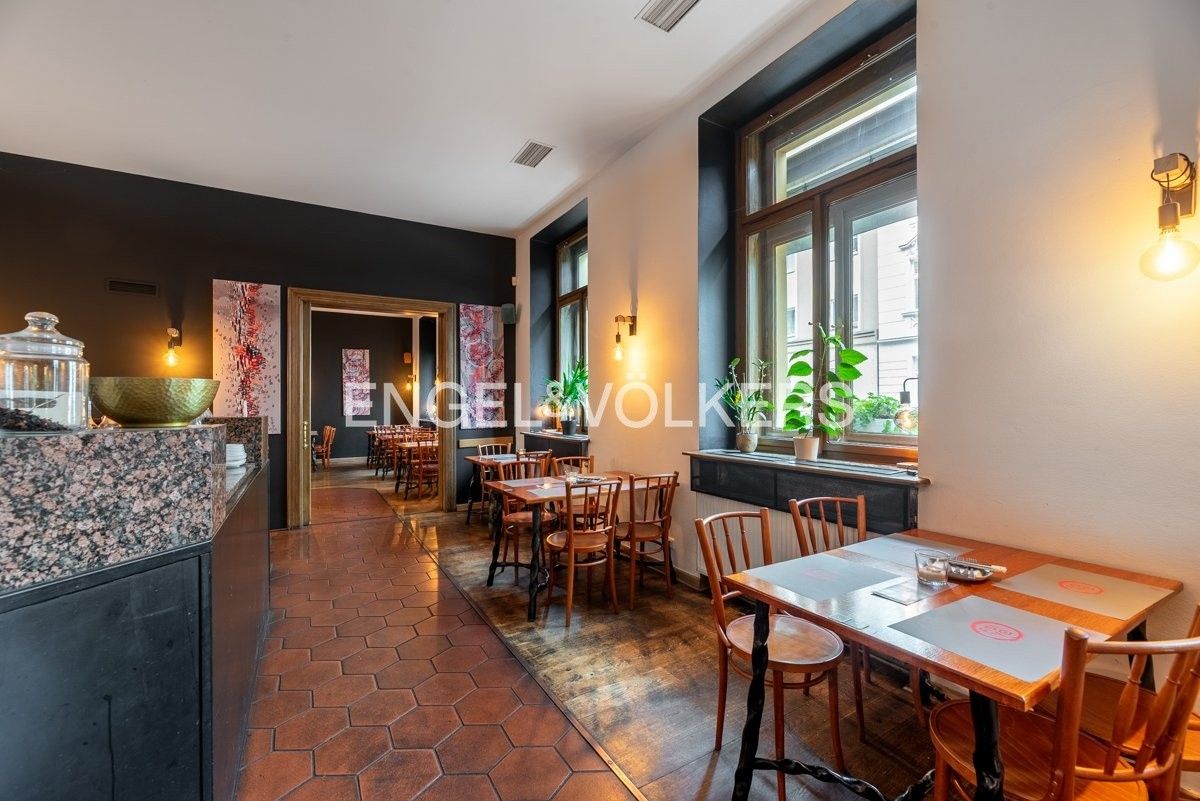 Pronájem restaurace - Urxova, Praha, 366 m²