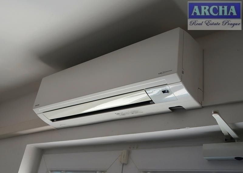 Pronájem kancelář - Tyršovo náměstí, Hostomice, 35 m²