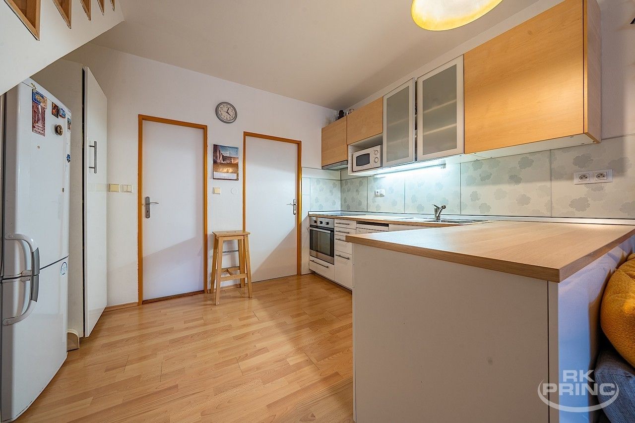 3+1, Dr. Janského, Černošice, 86 m²