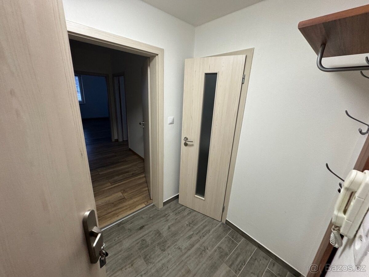 Pronájem byt - Boršov nad Vltavou, 373 82