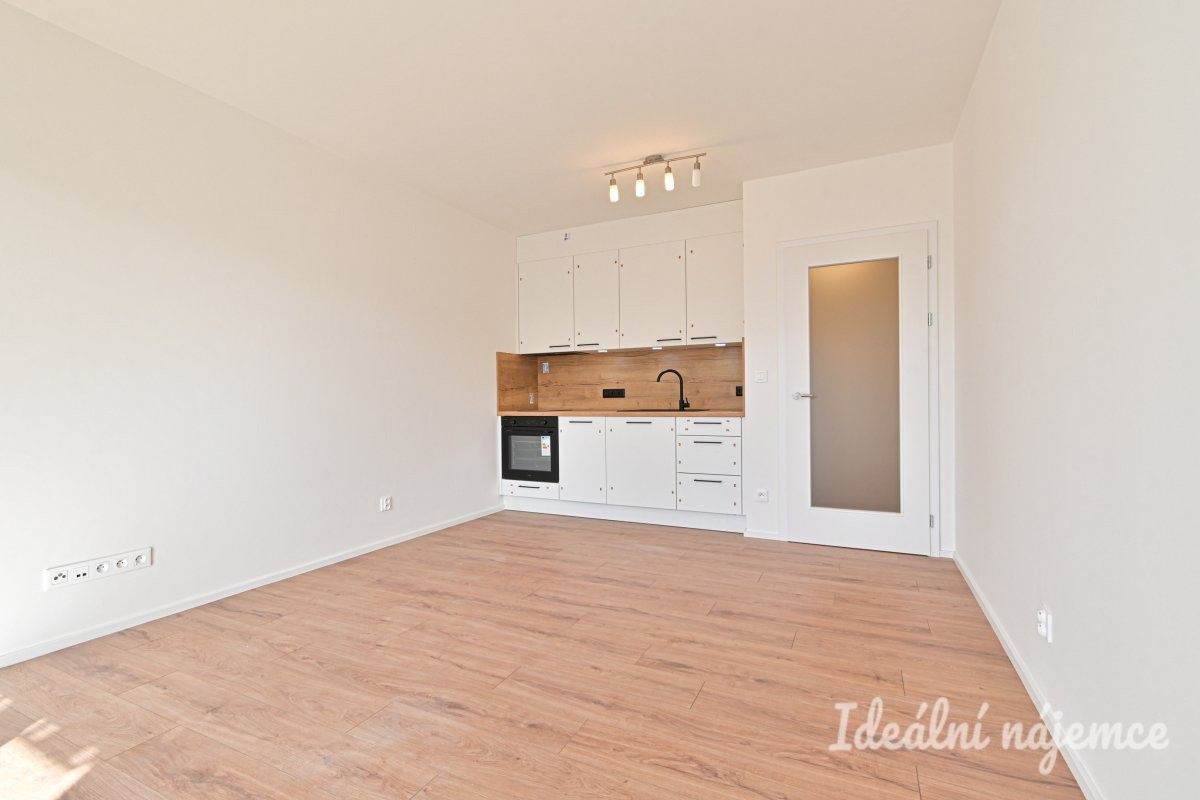 1+kk, Maloměřice, Brno, 27 m² - 1