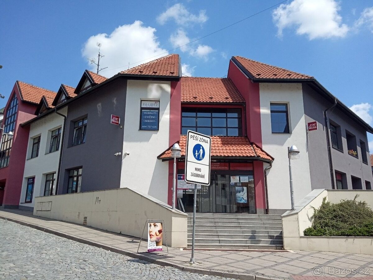 Kanceláře, Uherský Brod, 688 01