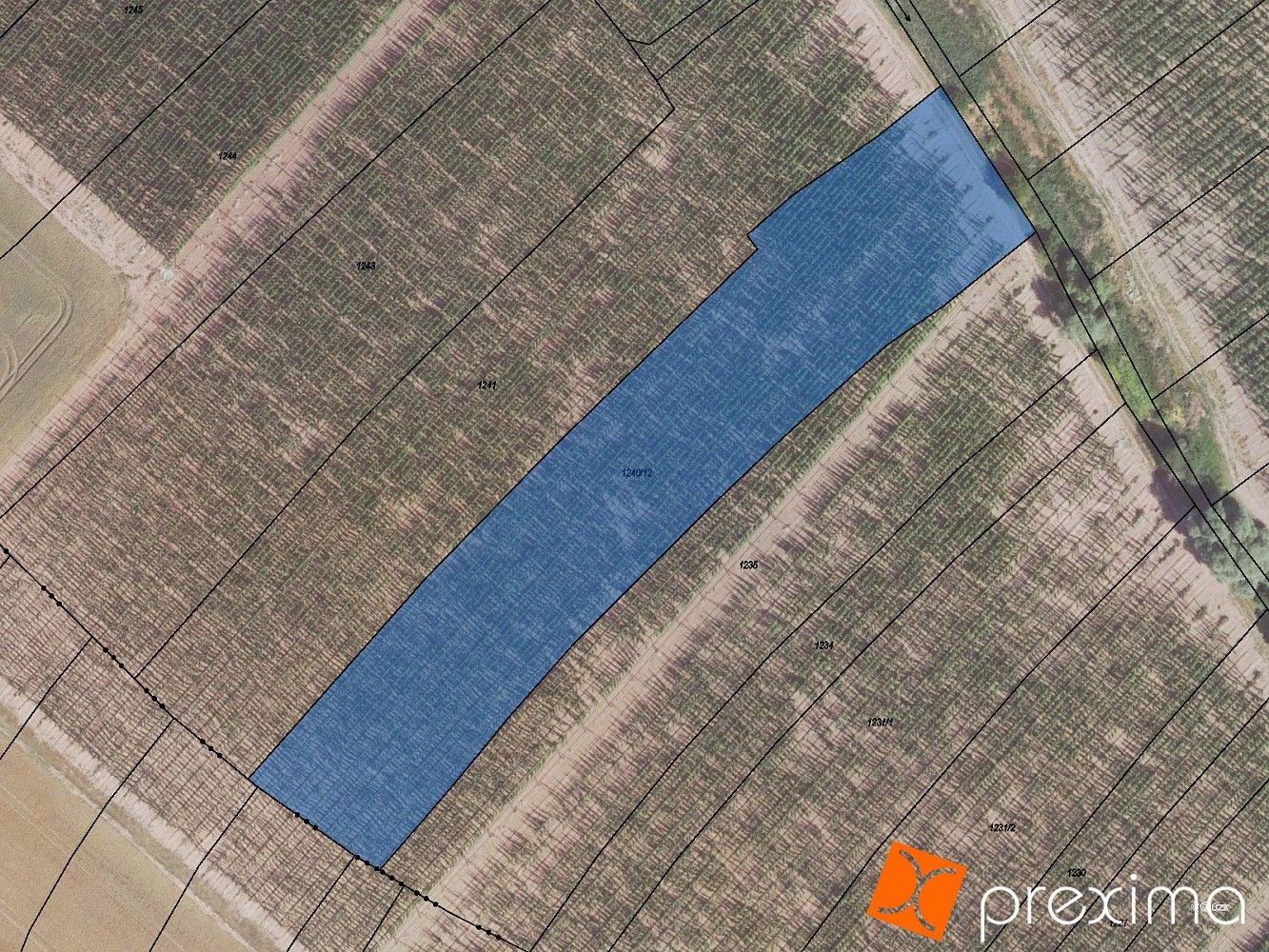 Zemědělský pozemek, 2 568 m²