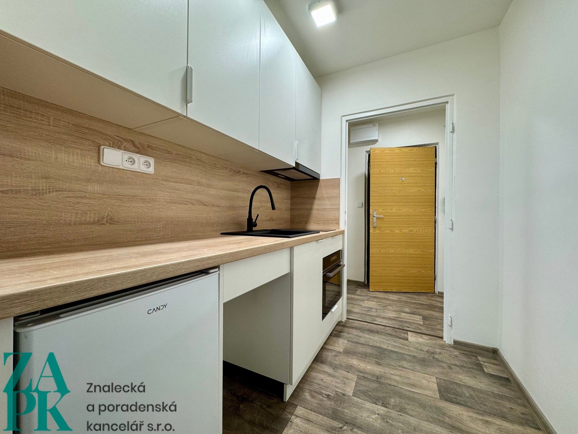 1+kk, třída Bří Čapků, Hodonín, 28 m²