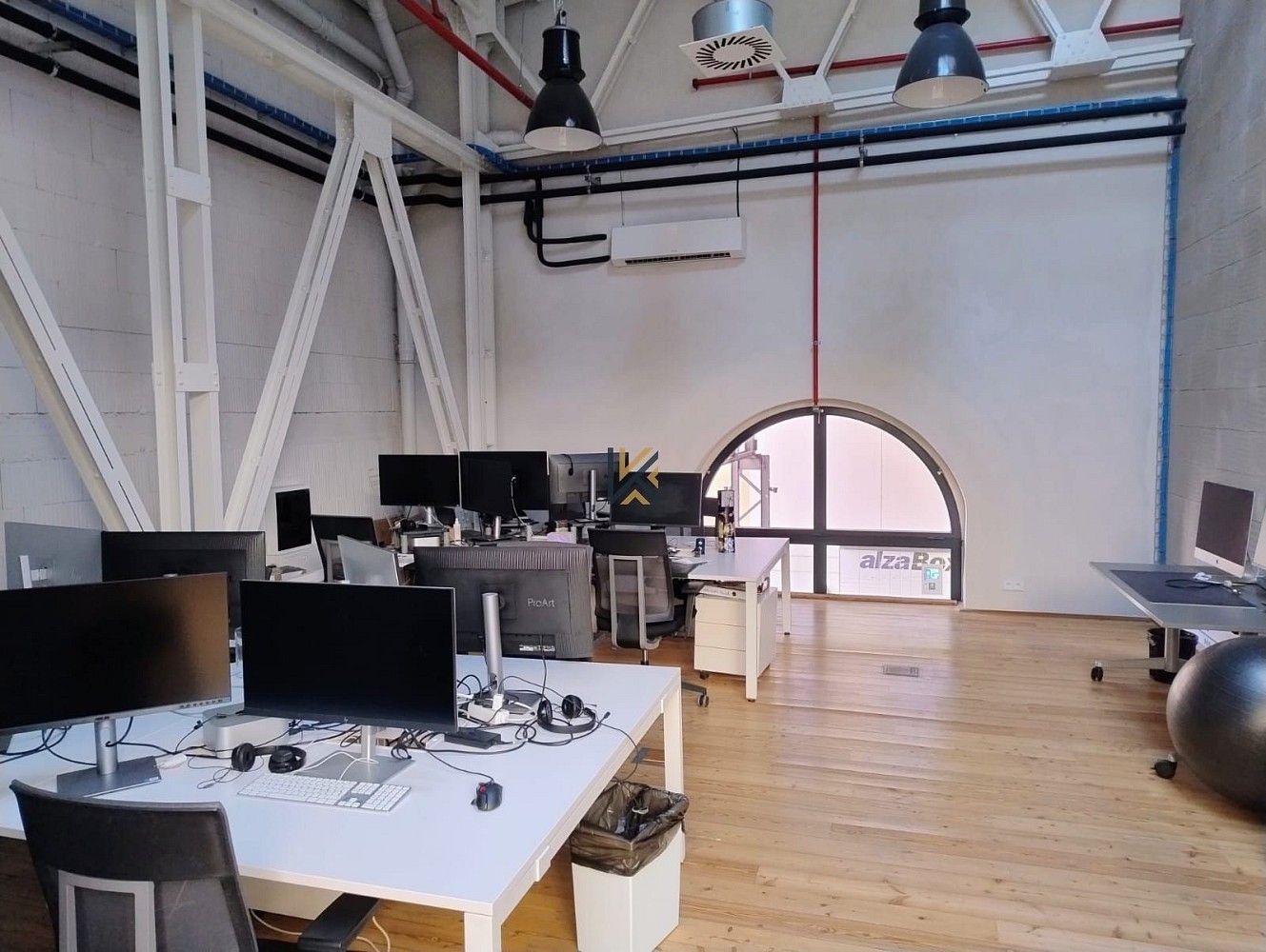 Kancelář · 595 m² · Praha - Karlín, okres Praha 8, Hlavní město Praha - 3
