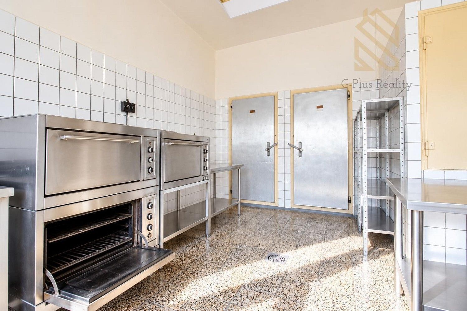 Rodinný dům · 450 m² · Kostomlatská, Světec, okres Teplice - 3