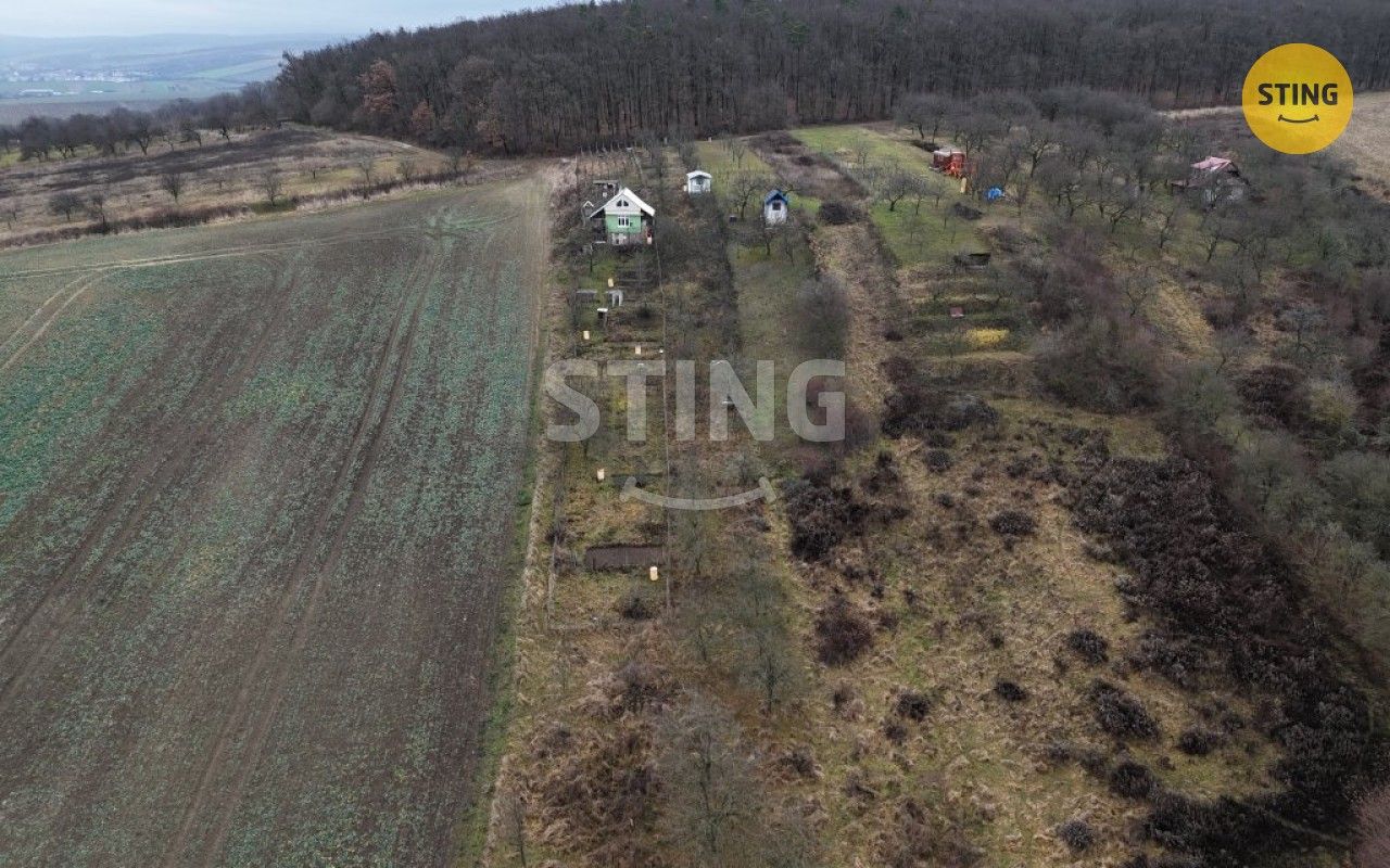 Ostatní, Věteřov, 1 592 m²