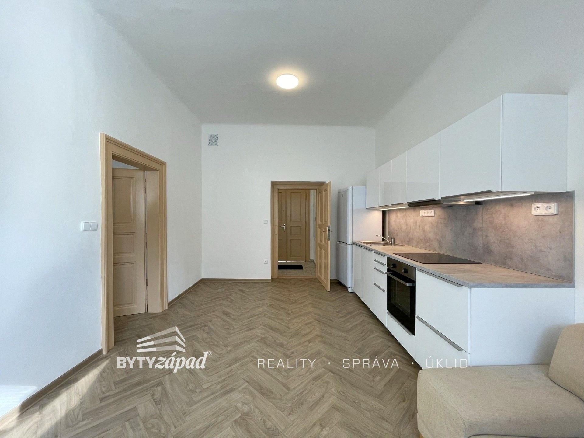Kanceláře, Litohlavská 95, Rokycany Plzeňské Předměstí, 219 m² - 2