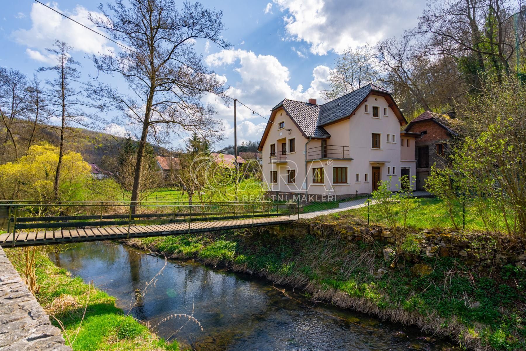 Rodinné domy, Ke Svatému Jánu , Beroun Beroun-Hostim, 312 m² - 1