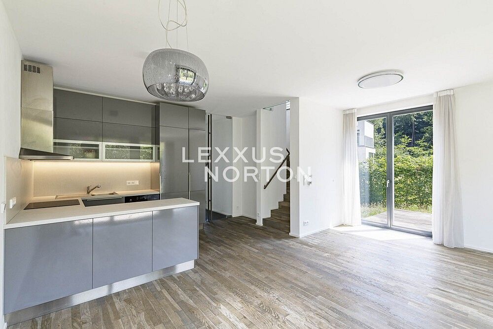 Rodinný dům · 179 m² · Praha - Dejvice, okres Praha 6, Hlavní město Praha - 4
