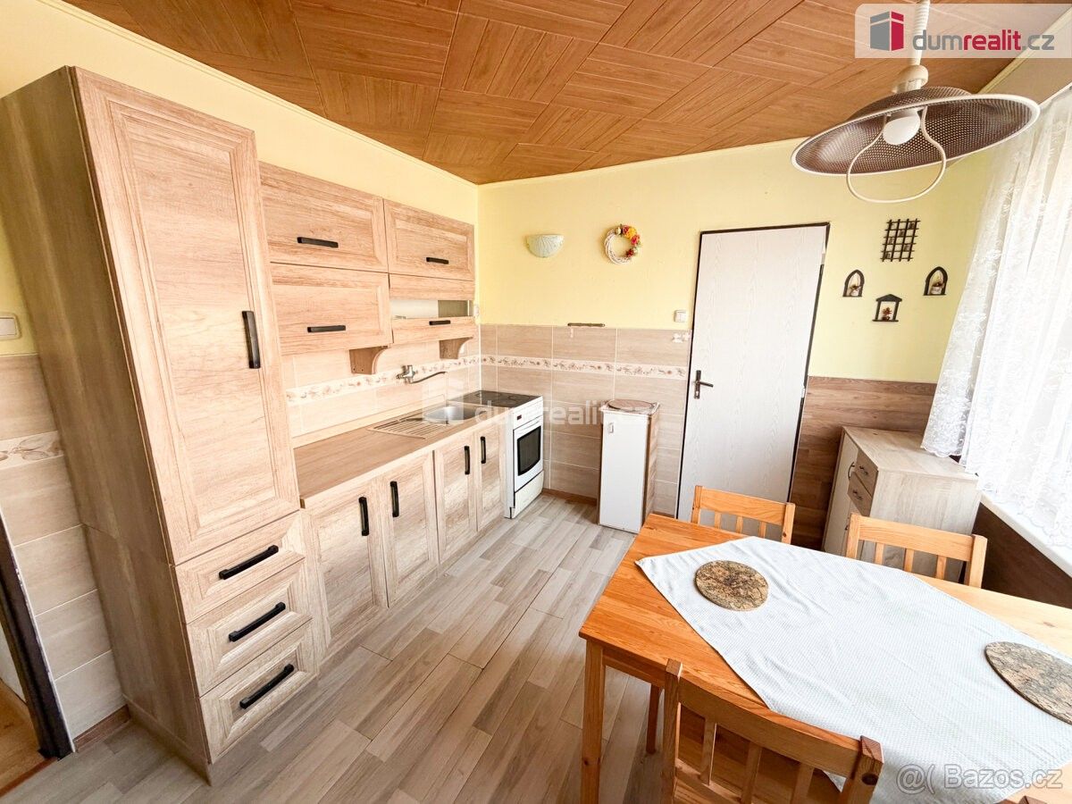 Byty, Chotětov, 294 28