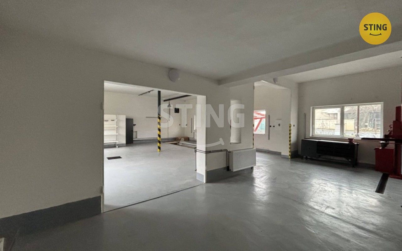 Pronájem výrobní prostory - Libušina, Krnov, 155 m²