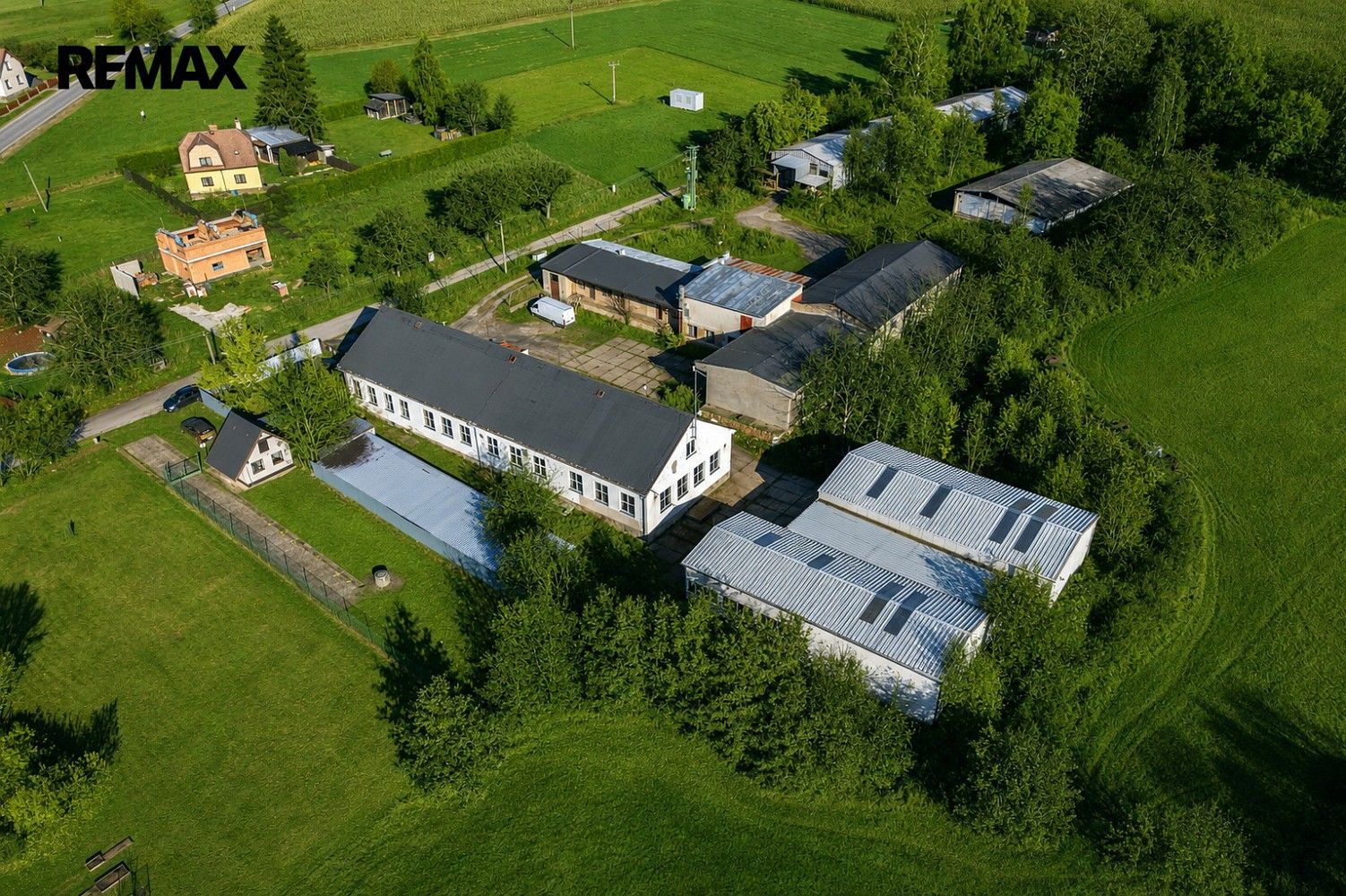 Sklady, Doubravice, okres Trutnov, Královéhradecký kraj, 1 380 m² - 2