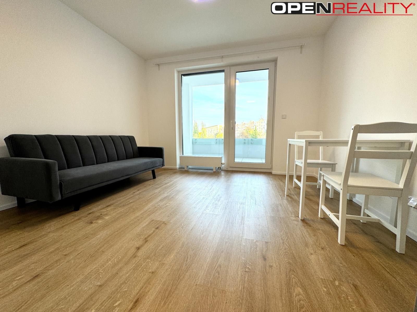 Pronájem byt 1+kk - třída Generála Píky,Černá Pole, 42 m²