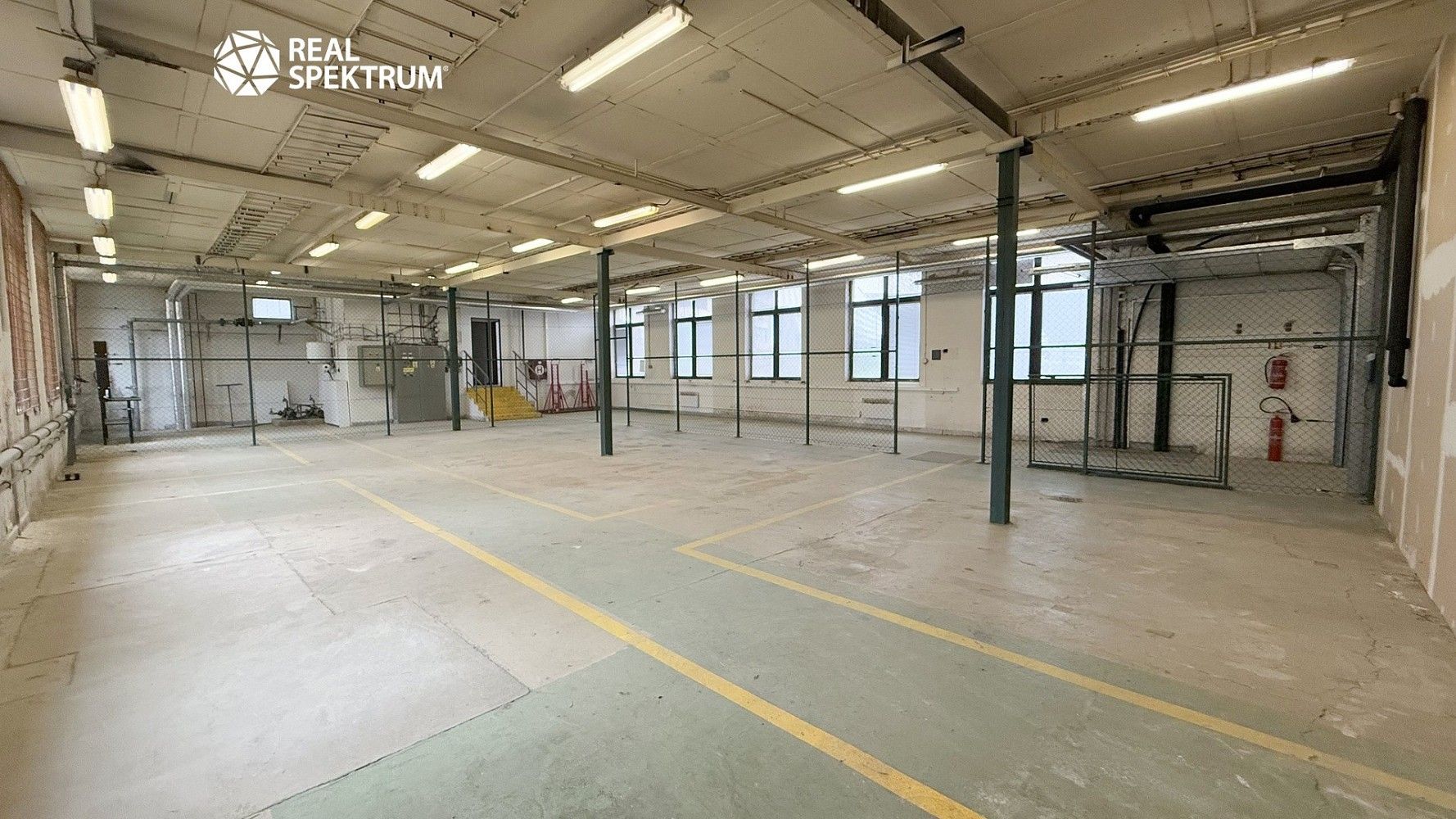Sklad, 265 m²